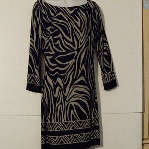 Enfocus Brand Size 8 Black and White